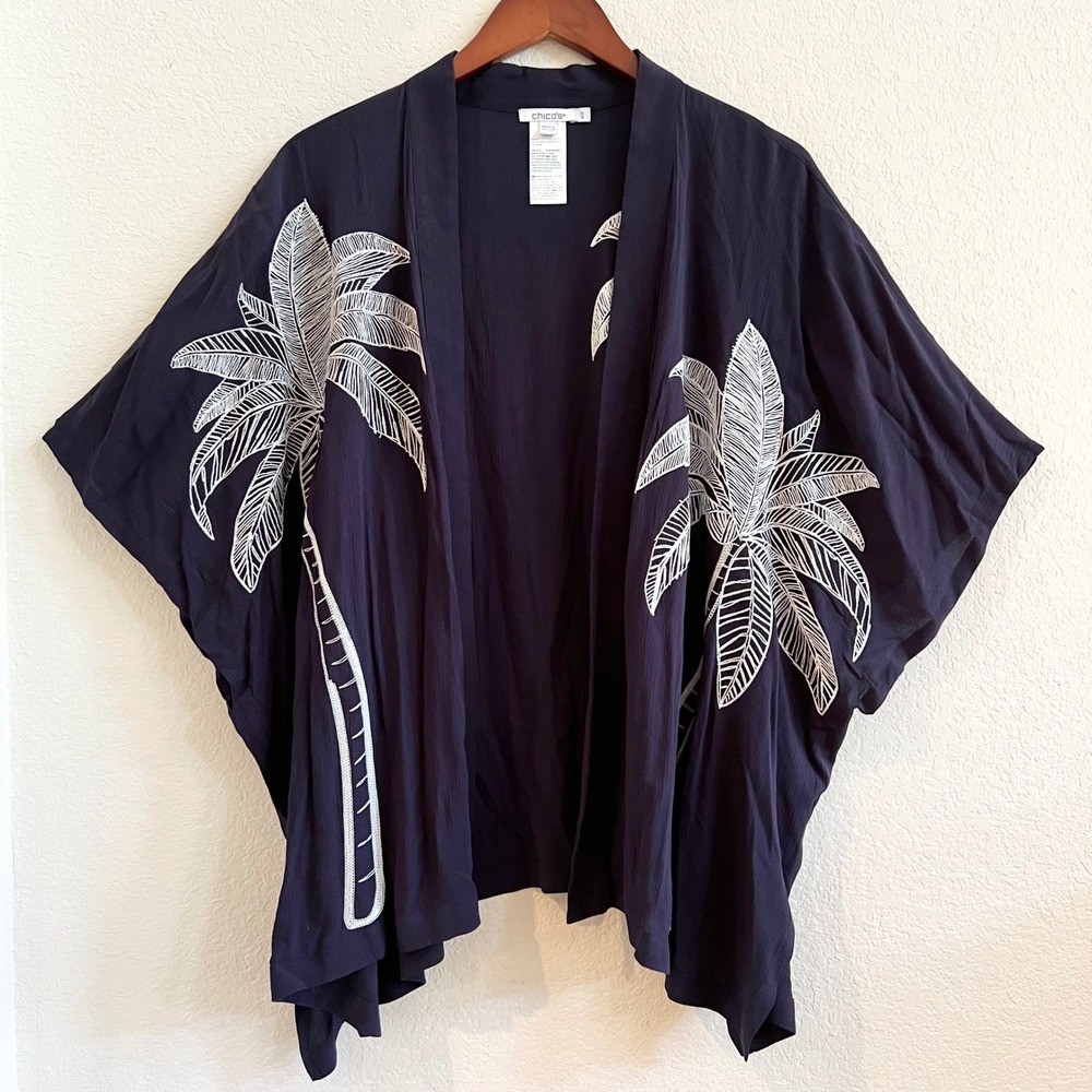 Chicos Embroidered Palm Tree Navy Lightweight Kimono Open Front Layer Top Sz S/M